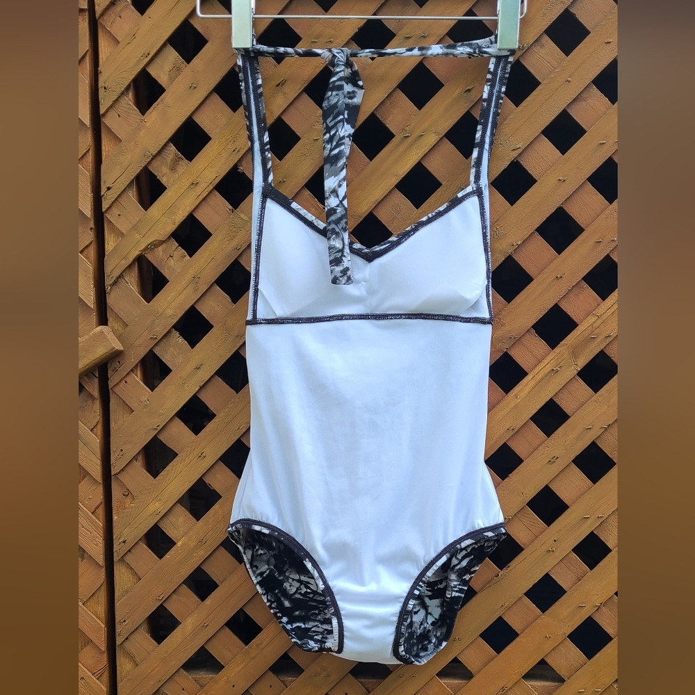 Speedo Swimsuit - Picture 6 of 8
